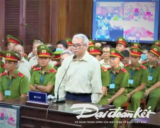 Cán bộ đăng kiểm nhận tiền để bỏ qua lỗi vi phạm