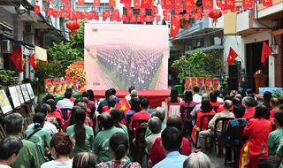 Lãnh đạo Mặt trận TP Hồ Chí Minh chung vui Tết Độc lập cùng người dân