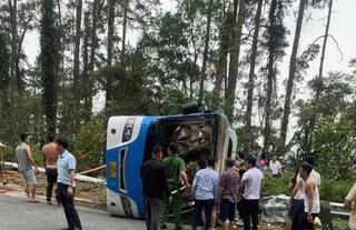 Thủ tướng yêu cầu khẩn trương khắc phục hậu quả vụ tai nạn giao thông tại Vĩnh Phúc