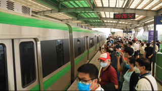 Thu hút người dân sử dụng vận tải công cộng