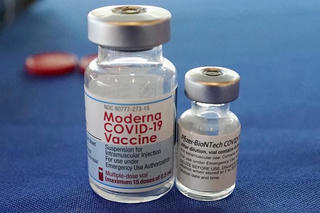 Moderna kiện Pfizer/BioNTech vi phạm bằng sáng chế vaccine Covid-19