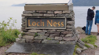 Vén màn bí ẩn “quái vật” hồ Loch Ness
