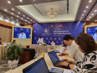 Diễn đàn kinh tế Việt Nam lần thứ 4: Bàn cách để đưa nền kinh tế tự chủ trong hội nhập 