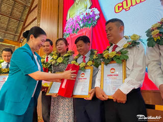 Tuyên dương nhiều cán bộ Mặt trận tiêu biểu cụm Tây Nam bộ