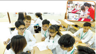 Bất cập khi thích làm thầy, không làm thợ - Bài 1: Lối rẽ nào cho học sinh không học tiếp lên THPT?