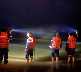 Lật thuyền thúng, 1 người tử vong