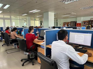 Khẩn trương hỗ trợ mua thẻ bảo hiểm y tế