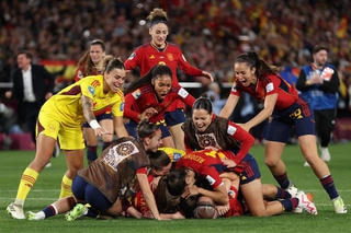 Tây Ban Nha lần đầu tiên vô địch World Cup nữ 