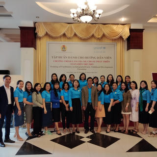 Chia sẻ kỹ năng làm cha mẹ cho đoàn viên Công đoàn