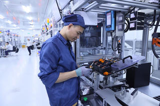 Mở đường băng để kinh tế tư nhân cất cánh