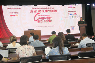 Chương trình “Cùng nhau giữ nước” quy tụ nhiều nghệ sĩ nổi tiếng