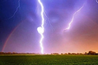 Thái Bình: 6 người bị sét đánh tử vong trong gần 3 tháng