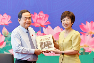 Chủ tịch Quốc hội Trần Thanh Mẫn gặp mặt các cơ quan báo chí