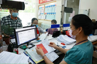 Kịp thời bố trí kinh phí cho cán bộ, công chức, viên chức khi sắp xếp tổ chức bộ máy