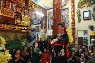 Cần có quy chuẩn về thực hành tín ngưỡng