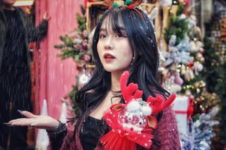 Giới trẻ Hà Thành nô nức chụp ảnh trước thềm Noel 