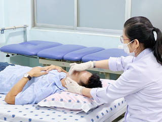 Cẩn trọng với bệnh liệt mặt