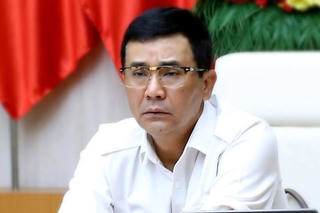 Không ai đánh bạc bằng lương công chức