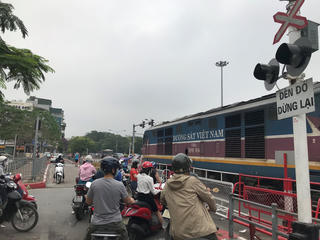 Sửa 184 đường ngang có người gác, hoàn thành trong năm 2025