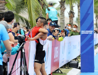 SEA Games 32: Phạm Tiến Sản đoạt huy chương Vàng thứ 7 cho Việt Nam
