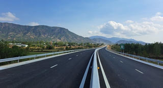 Thí điểm thu phí “không barie”