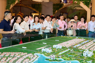 ‏Thi nhau đặt mua căn hộ Sun Group giá chỉ từ 1 tỷ đồng, giỏ hàng “hết bay” ngay khi mở bán‏