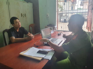 Vụ tài xế bị quản lý mỏ đất vác dao chặn đường: Phạt hành chính 2 đối tượng