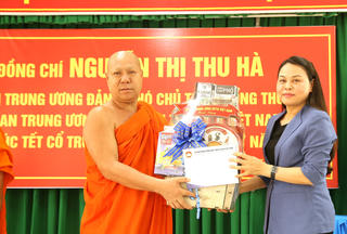 Tiếp tục gìn giữ, phát huy bản sắc, chăm lo đồng bào Khmer  