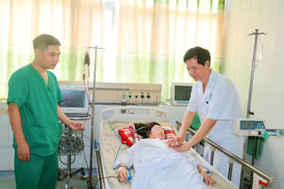 “Đặt người bệnh lên trên hết”