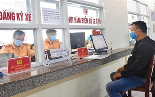 Trường hợp chuyển nơi cư trú có phải đổi đăng ký xe ô tô không?