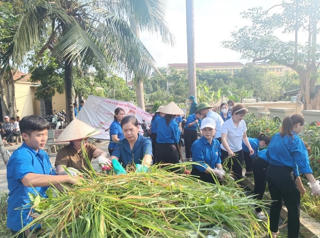Ra quân “Ngày cuối tuần xanh tháng 7”