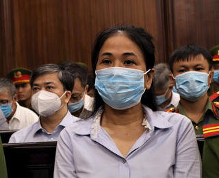 Các cựu quan chức 'nhận hối lộ' bao nhiêu tiền từ 'bà trùm' Xuyên Việt Oil?