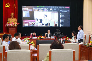 Bàn cách đổi mới hình thức cung cấp thông tin cho vùng dân tộc thiểu số và miền núi