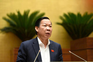 Không thu thuế với điều hoà có công suất nhỏ hơn 18.000 BTU và trên 90.000 BTU