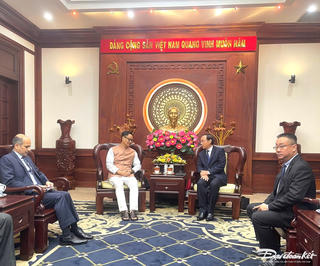 Bí thư Thành ủy TP Hồ Chí Minh tiếp đoàn công tác Ấn Độ