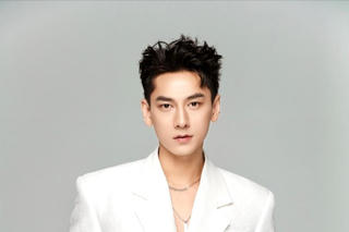 Đẹp – Tình – Mượt: Combo anh trai Isaac, Erik, Quân A.P “chốt đơn” sân khấu tại T&T City Millennia