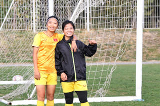 Ngày mai tuyển nữ Việt Nam gặp Ấn Độ: Huỳnh Như có chia sẻ gì?