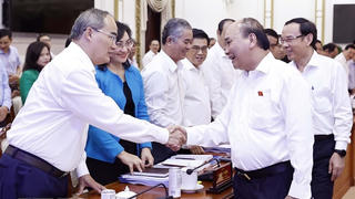 Chủ tịch nước Nguyễn Xuân Phúc: TP Hồ Chí Minh cần phát triển xứng tầm đầu tàu kinh tế