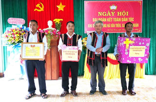 Bình Định: Tưng bừng Ngày hội Đại đoàn kết tại KDC Hà Văn Trên