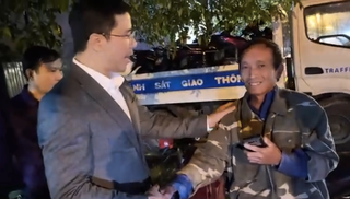 Say xỉn quên đường về, người thợ nề được Giám đốc Công an Hà Tĩnh cho gọi vợ đến đón