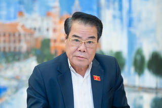 Cử tri lo lắng về tình trạng ùn ứ tại các Trung tâm đăng kiểm