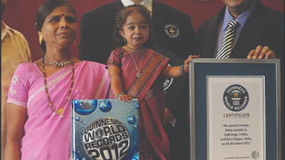 Nghị lực phi thường của người phụ nữ nhỏ bé nhất thế giới