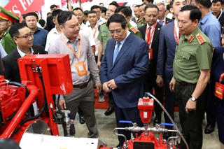 Thủ tướng dự Diễn đàn đối thoại với doanh nghiệp về lĩnh vực phòng cháy chữa cháy