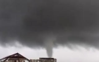 Trung Quốc: Lốc xoáy làm 5 người chết và 33 người bị thương tại Quảng Châu