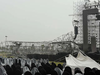 Các nghệ sĩ đồng loạt bày tỏ thương tiếc các nạn nhân của vụ chìm tàu du lịch ở Hạ Long