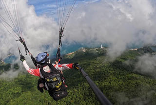 Du khách tử vong khi nhảy dù lượn ở bán đảo Sơn Trà