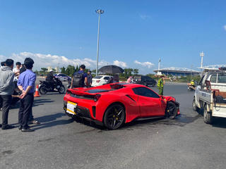 Vụ siêu xe Ferrari 488 đâm chết người: CSGT Hà Nội bác bỏ tin đồn cô gái cầm lái 