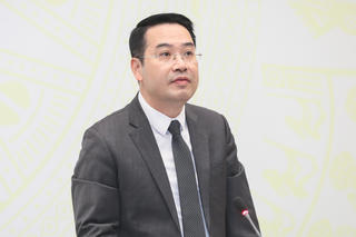 Lấy phiếu tín nhiệm ngay đầu kỳ họp