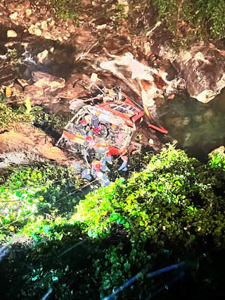 Điều tra vụ xe khách lao xuống vực trên cao tốc La Sơn - Túy Loan khiến 3 người tử vong