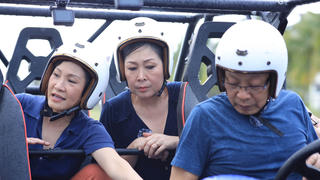 Nhà báo Lại Văn Sâm từ chối thử thách lái xe trong 'Có hẹn cùng thanh xuân'